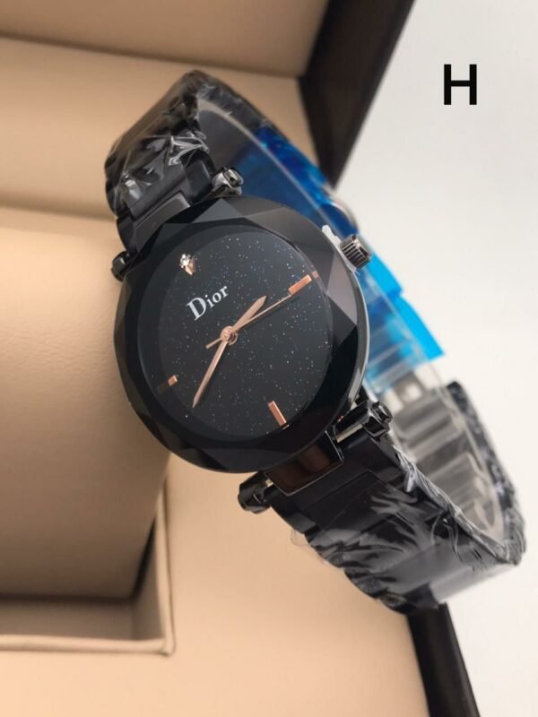 Dior Classy Wear Black Dial Metal Chain Watch For Women's